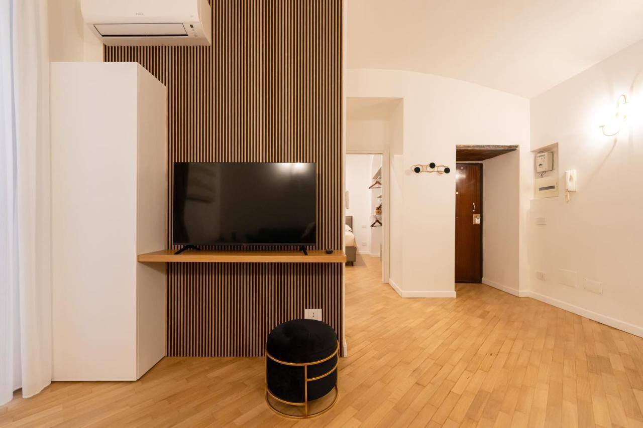Dimora Dei Martiri Apartment Naples
